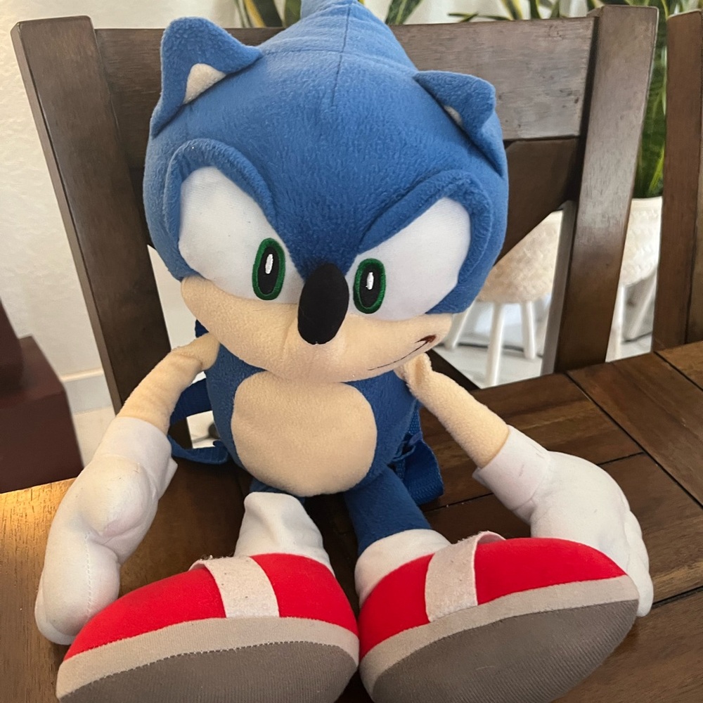 Sonic The Hedgehog 18” Plush Blue Backpack Small Zipper Pocket Bag